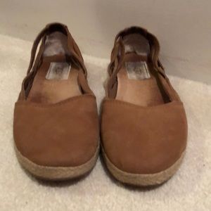 Ugg Suede Slip-On’s